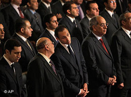 Gamal Mubarak, Sohn des ehemaligen ägyptischen Präsidenten Hosni Mubarak, bei der Weihnachtsmesse in der koptischen Kathedrale Kairos; Foto: AP