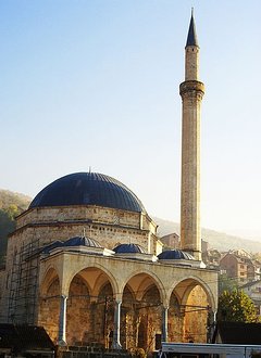 Sinan Pasha Mosque in Prizren; Foto. wikipedia