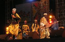 Maâlem Mahmoud Guinea and his band (photo: Daniel Siebert)