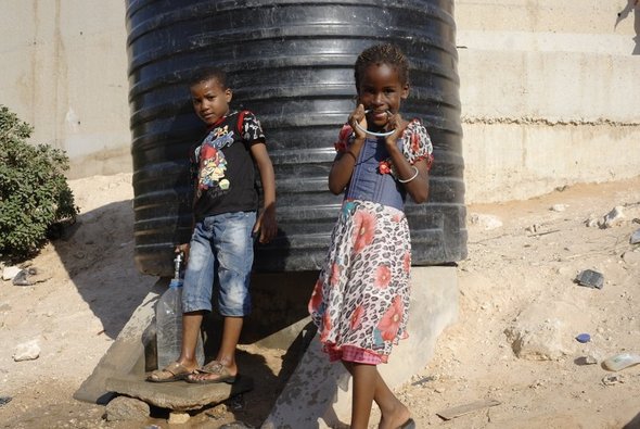 Tawergha-Kinder in einem libyschen Flüchtlingscamp; Foto: Valerie Stocker