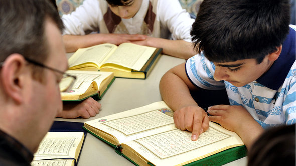 تعليم القرآن الكريم. Dapd