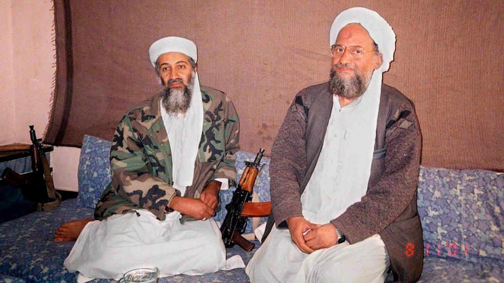 Osama bin Laden und sein Nachfolger Ayman al-Zawahiri; Foto: picture alliance / dpa 