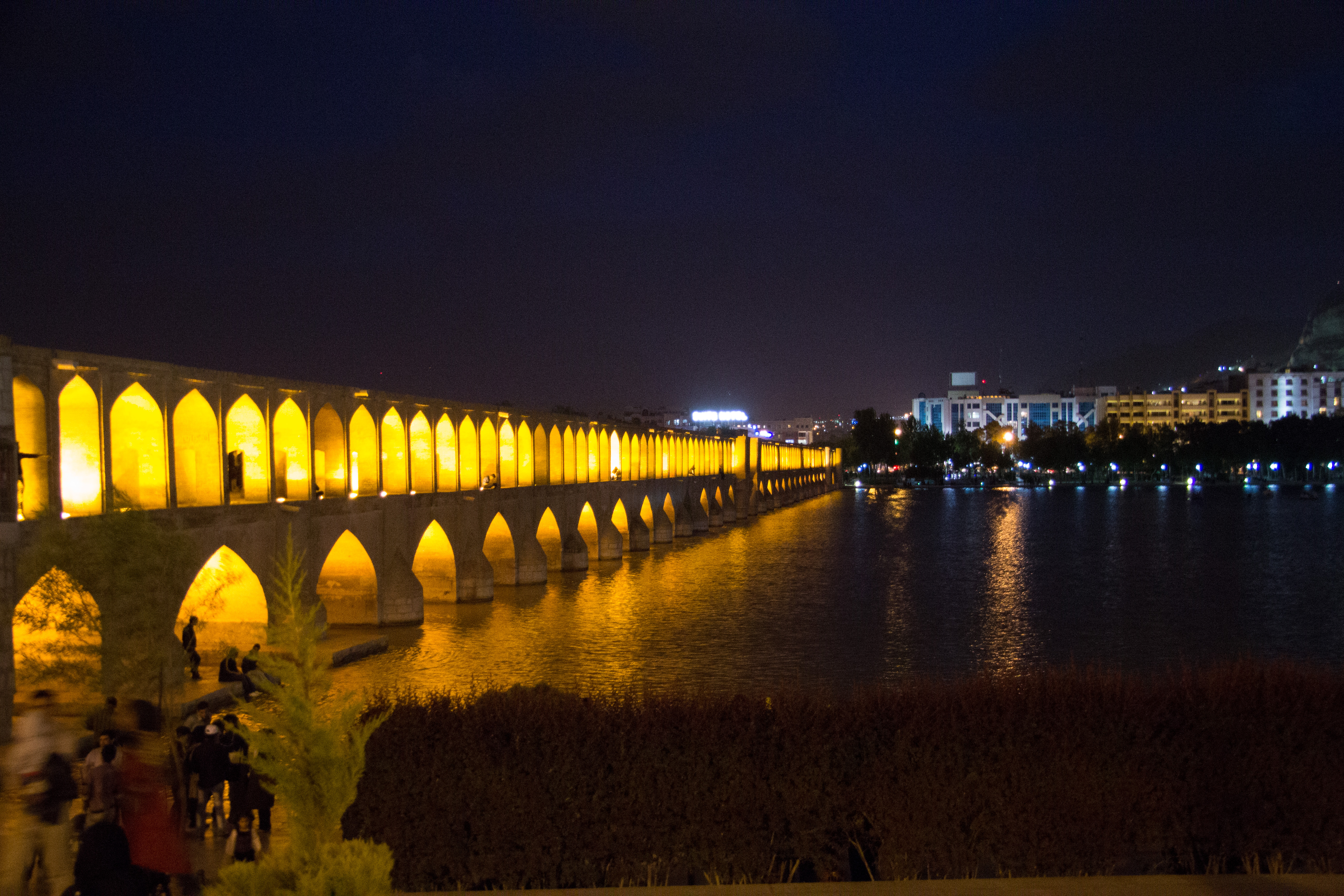 Die 33-Bögen-Brücke in Isfahan; Foto: Shohreh Karimian/Johannes Ziemer