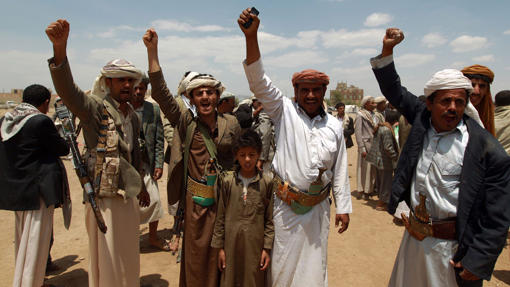 Jemenitische Anhänger der schiitischen Huthi-Bewegung am 4. September 2014 in Sanaa; Foto: AFP/Getty Images/M. Huwais