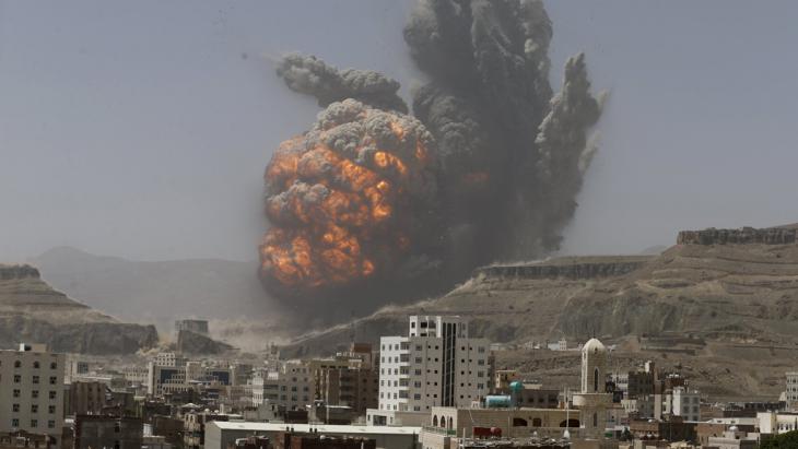 A Saudi aerial attack on Houthi positions in Yemen (photo: Reuters/K. Abdullah)