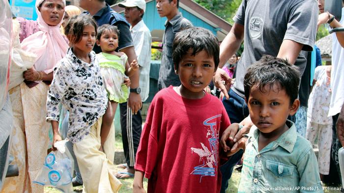 Flüchtlinge der muslimischen Minderheit der Rohingya. Foto: picture-alliance/ AP Photo/ S. Yulinnas