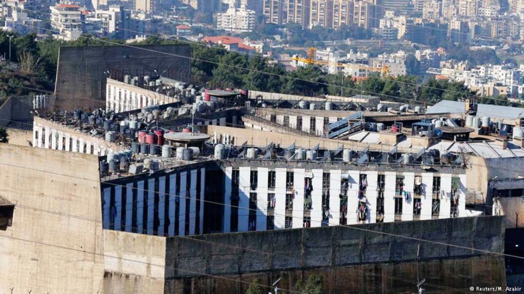 يقبع في سجن "رومية" شرق بيروت 160 شخصا متهمين بالإرهاب 