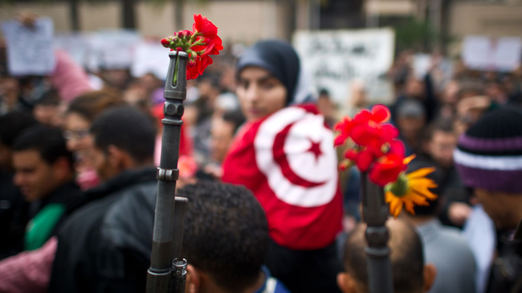 زهور الثورة التونسية - صورة تعبيرية. Foto: AFP/Getty Images/M. Bureau