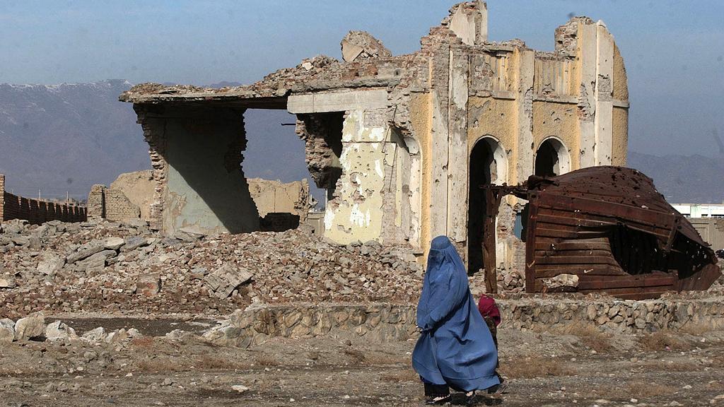 Ein im Bürgerkrieg zerstörtes Haus in Kabul; Foto: AP