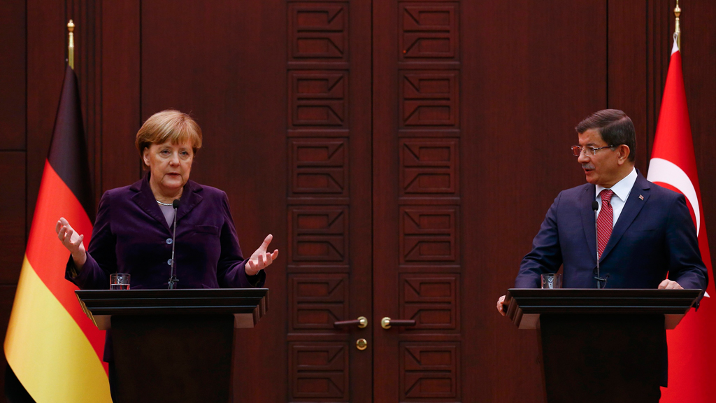 German Chancellor Angela Merkel gestures during a joint news confernce with Turkish Prime Minister Ahmet Davutoglu in Ankara (photo: Reuters/U. Bektas)