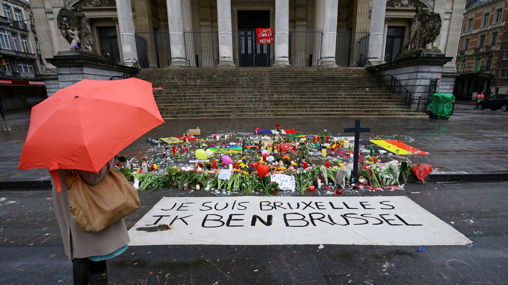 Trauer am Place de la Bourse in Brüssel nach den Anschlägen am 22.03.2016; Foto: picture-alliance/empics