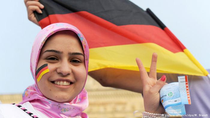 مسلمات ألمانيات مسلمات محجبات في حماية القانون الألماني