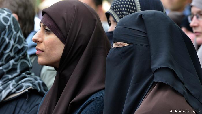 مسلمات ألمانيات مسلمات محجبات في حماية القانون الألماني