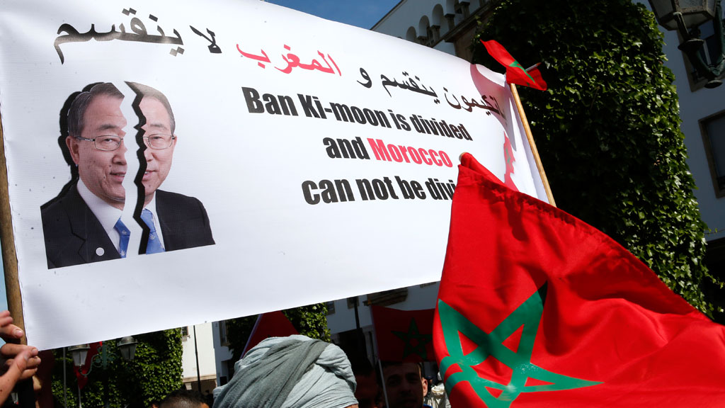Protests against UN Secretary General Ban Ki-Moon in March 2016, following his "last colony in Africa" comment about the Western Sahara (photo: picutre-alliance/AP/A. Bounhar)