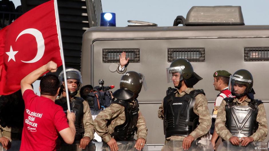 Im Ergenekon-Prozess Mitte 2013 wurden hunderte Militärs wegen angeblicher Putschpläne angeklagt; Foto: Reuters