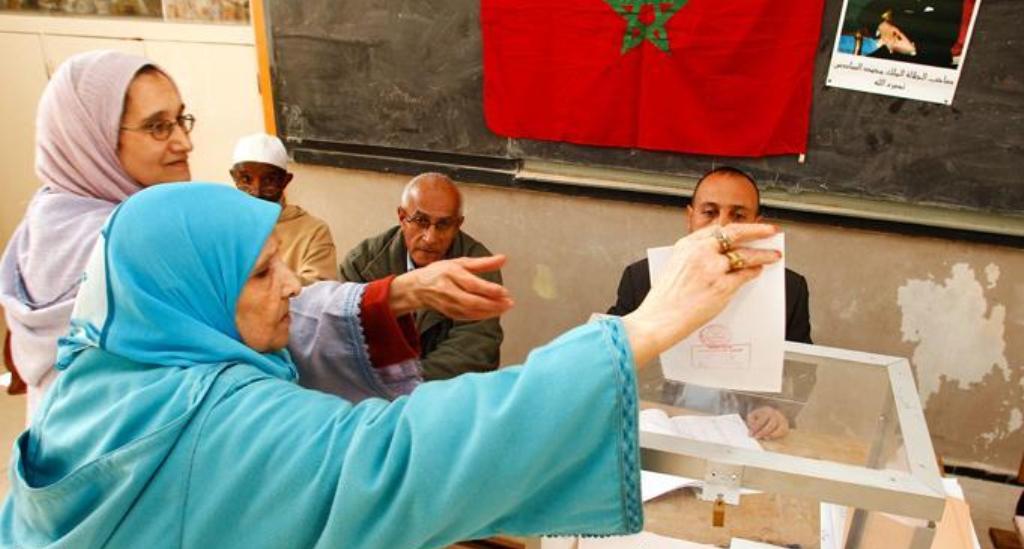 Marokkanische Wählerinnen an den Wahlurnen in Rabat; Foto: dpa