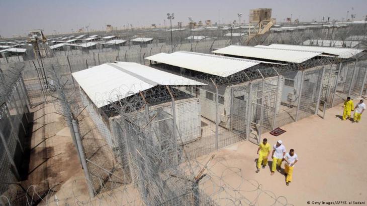 Bucca U.S. detention camp in Iraq (photo: AFP/Getty Images)