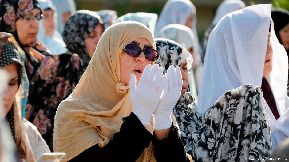 نساء إيرانيات يحتفلت بعيد الفطر في 26.6.2017