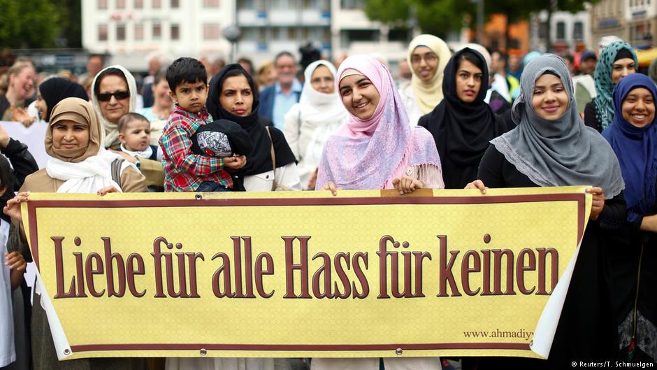 مظاهرة للمسلمين في ألمانيا - كولونيا 2017 - "الحب للجميع ولا كراهية لأي أحد".
