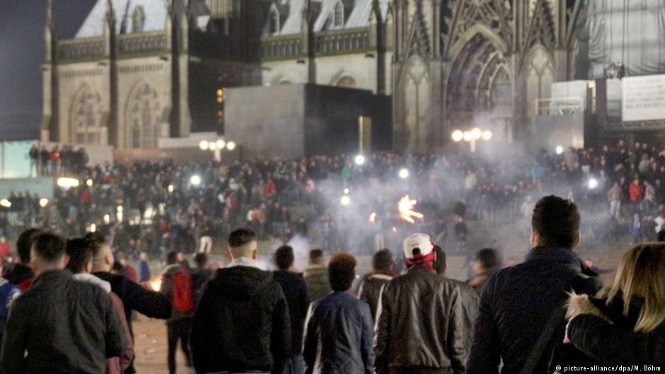 تغير المزاج العام تجاه اللاجئين في ألمانيا بعد أحداث رأس السنة في كولونيا 2016.