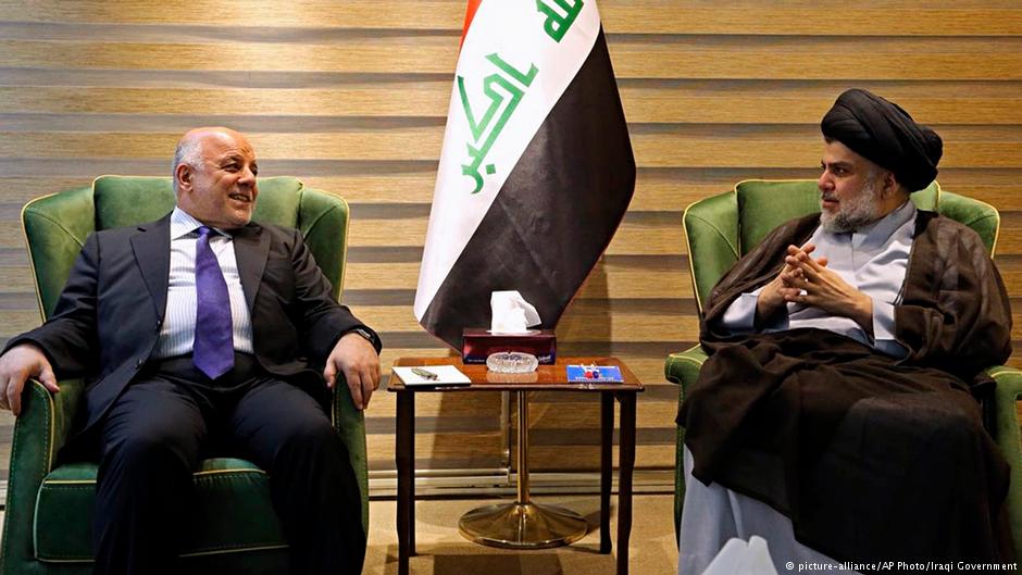Muktada al-Sadr trifft Haider al-Abadi am 20. Mai 2018 in Bagdad; Foto: picture-alliance/AP