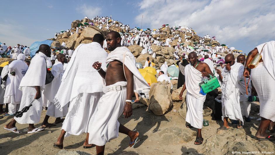 Muslim pilgrims gather on Mount Arafat, also known as Jabal al-Rahma or the ʹMount of Mercyʹ, southeast of the Saudi holy city of Mecca, on Arafat Day which is the climax of the Hajj pilgrimage early on 20 August 2018 (photo: AHMAD AL-RUBAYE/AFP/Getty Images)
