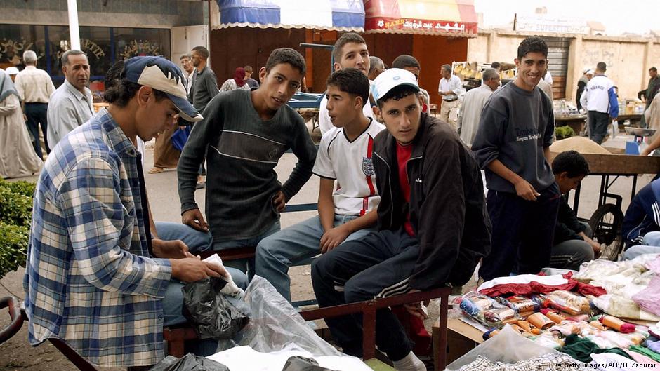Straßenverkäufer in Algerien; Foto: DW
