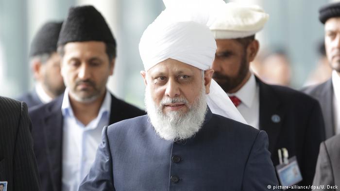 Hadhrat Mirza Masroor Ahmad, der fünfte Kalif der Muslime und Oberhaupt der weltweiten Muslimvereinigung Ahmadiyya Muslim Jamaat; Foto: dpa/picture-alliance