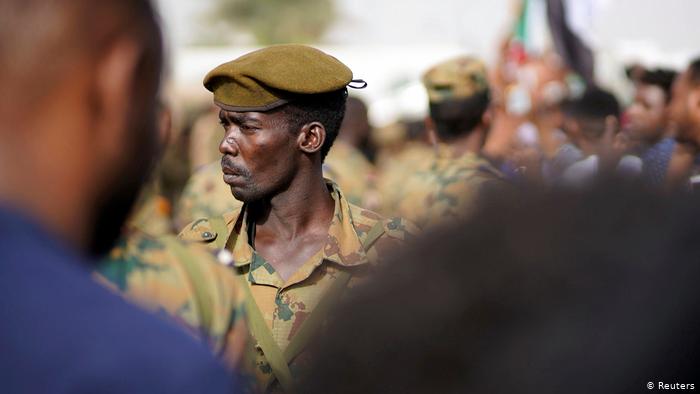 السودان - لمحة تاريخية عن حكومات عسكرية ومدنية أمسكت بزمام السلطة السودانية