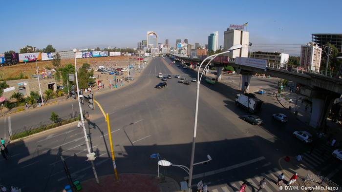 A view of Meskel Square almost empty of cars (photo: DW/Maria Gerth-Niculescu)
