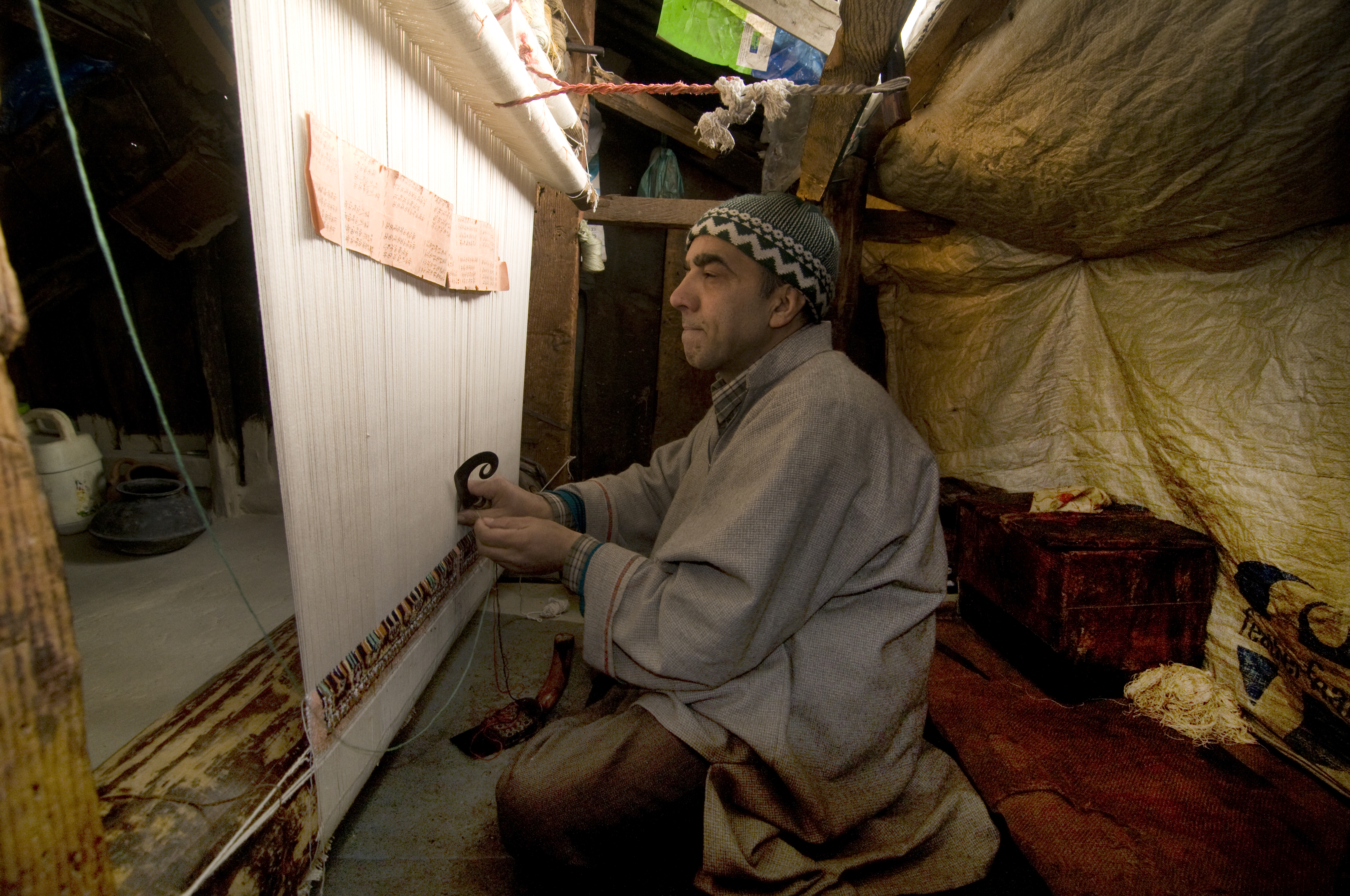 A weaver at work (photo: Sugato Mukherjee)