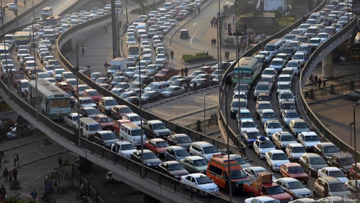 فوضى مرورية في مدينة القاهرة الكبرى. Verkehrschaos in Kairo; Foto: Getty Images/K. Desoud