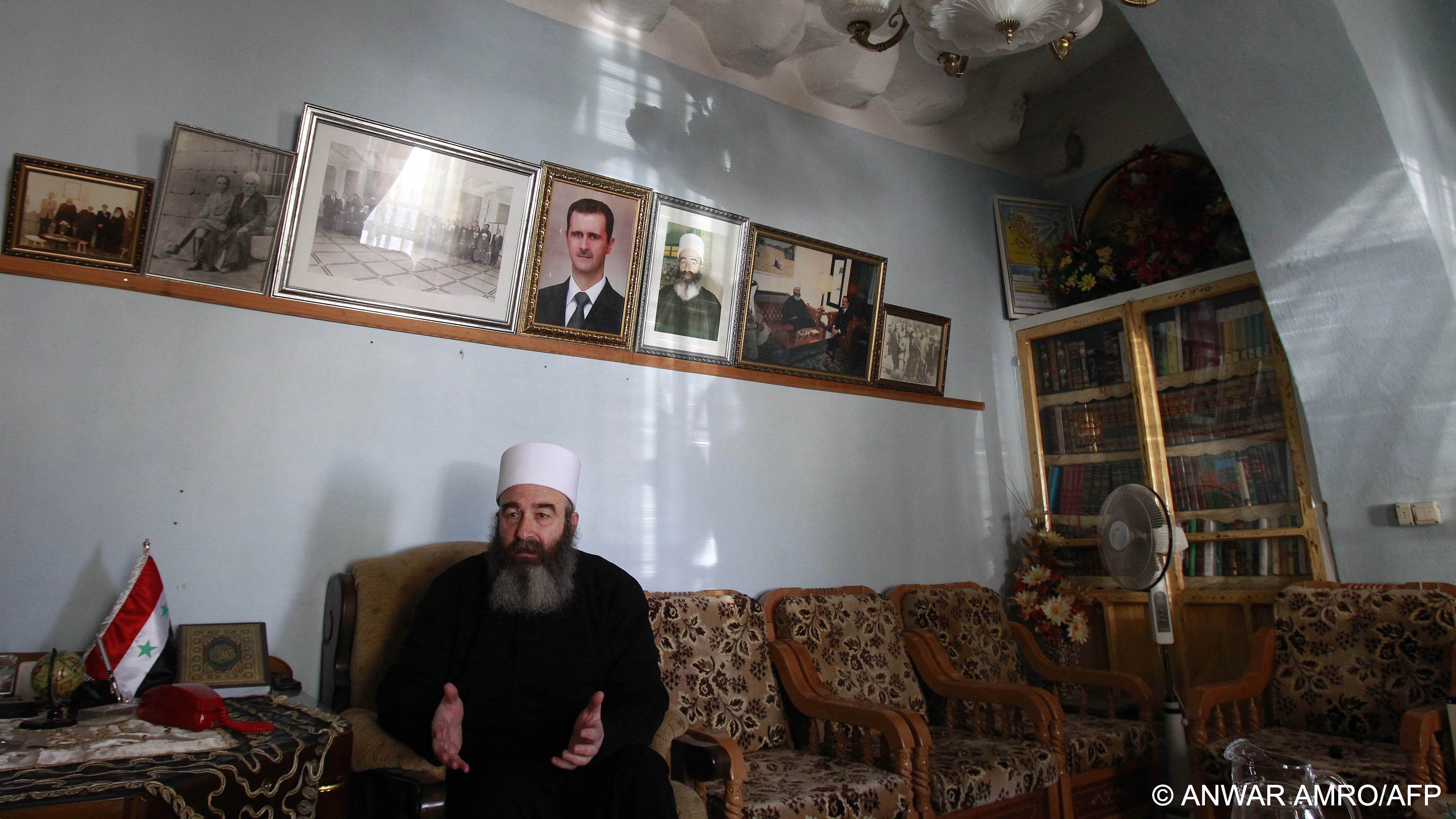 الشيخ حكمت الهجري، زعيم الرئاسة الروحية للمسلمين الموحدين الدروز. Druze spiritual leader Sheikh Hikmat al-Hajari (photo: Anwar Amro/AFP)