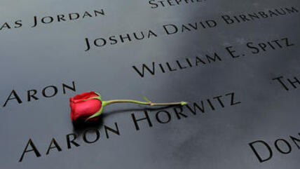 Gedenktafel am 9/11-Memorial in New York; Foto: dapd