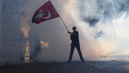 Protests against the Erdogan and the AKP goverment in Istanbul (photo: AFP/Getty Images)