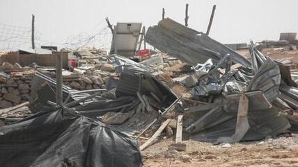 Zerstörte palästinensische Behausung in den Südhebronhügeln; Foto: DW