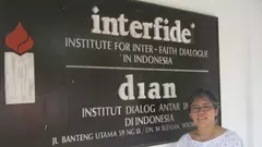 Elga Joan Sarapung, the executive director of the DIAN/Interfidei Institute (photo: Anett Keller)