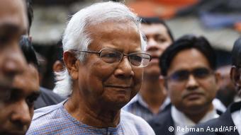 Nobel laureate Muhammad Yunus (C) surrounded by people, Dhaka, Bangladesh, November 9, 2023