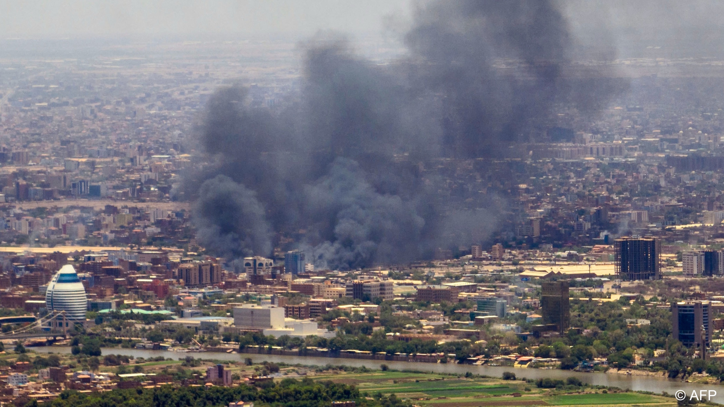 Smoke billows during fighting in the Sudanese capital Khartoum