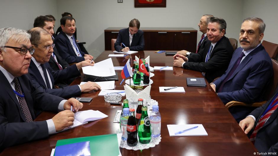Turkish Minister of Foreign Affairs Hakan Fidan (right) met with his Russian counterpart Sergei Lavrov in New York before the UN Security Council meeting