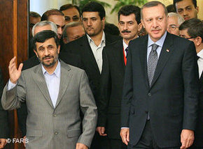 Erdogan and Ahmadinejad in Tehran (photo: FARS)