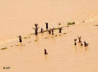 Flood disaster in Pakistan (photo: AP/Shakil Adil)