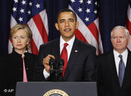 US President Obama presenting his new strategy for Afghanistan and Pakistan in Washington on 27 March 2009 (photo: AP)