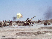 Iraqi troops near the outskirts of Khorramshahr, 1980 (photo AP)