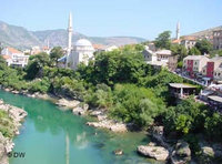 View of Mostar and its mosque (photo: Deutsche Welle)