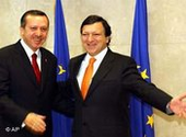 Recep Tayyip Erdogan (left) meets EU Commission president Jose Manuel Barroso in Brussels, photo: AP