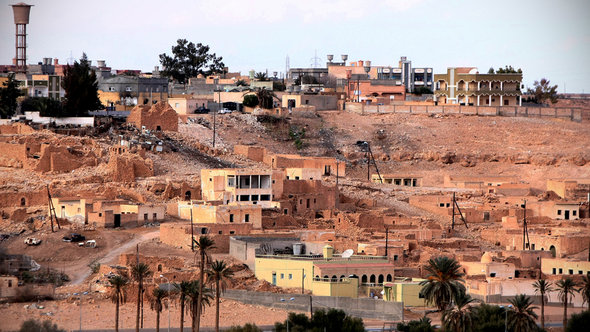Die libysche Stadt Bani Walid im Januar 2012; Foto: Getty Images