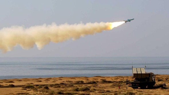 Iranischer Raketentest am Persischen Golf; Foto: IRNA
