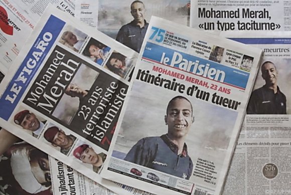 Mohamed Merah in französischen Zeitungen; Foto: EPA
