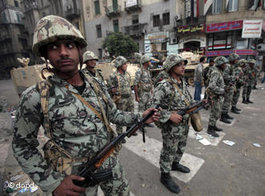 Einheiten der ägyptischen Armee in Kairo; Foto: dapd